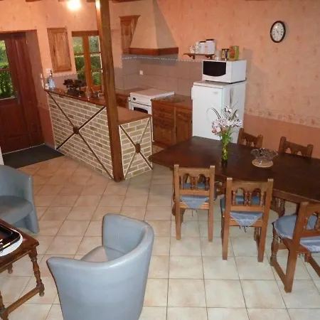 La Rochette, 3 Pieces, 4 Personnes - Fr-1-653-100 La Rochette (Charente)